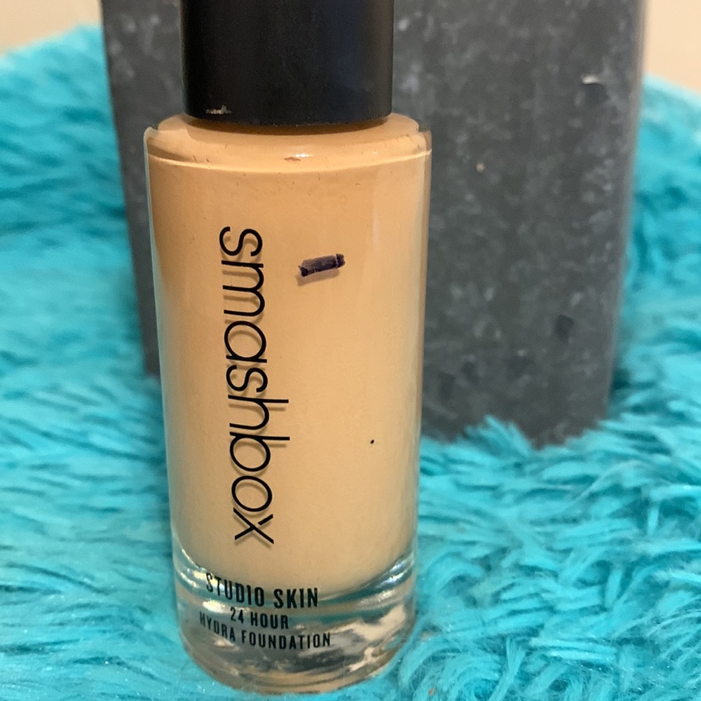 Smashbox foundation - Picture 5 of 6